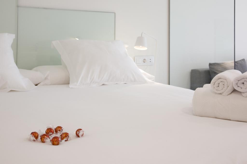 Pension T5 Donostia Suites San Sebastián Esterno foto