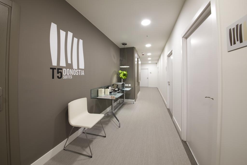 Pension T5 Donostia Suites San Sebastián Esterno foto